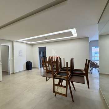 Apartamento em Praia Grande, bairro Canto do Forte