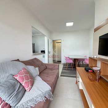 Apartamento em Praia Grande, bairro Canto do Forte