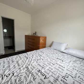 Apartamento em Praia Grande, bairro Canto do Forte