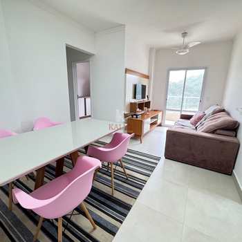 Apartamento em Praia Grande, bairro Canto do Forte