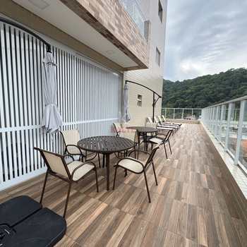 Apartamento em Praia Grande, bairro Canto do Forte