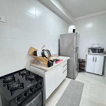 Apartamento em Praia Grande, bairro Canto do Forte