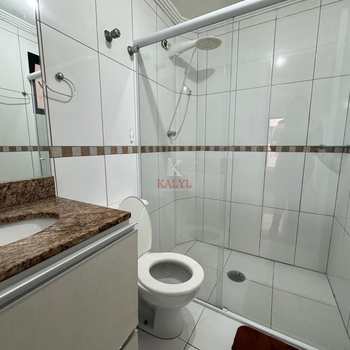 Apartamento em Praia Grande, bairro Tupi