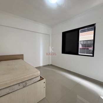 Apartamento em Praia Grande, bairro Tupi