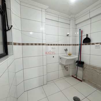 Apartamento em Praia Grande, bairro Tupi