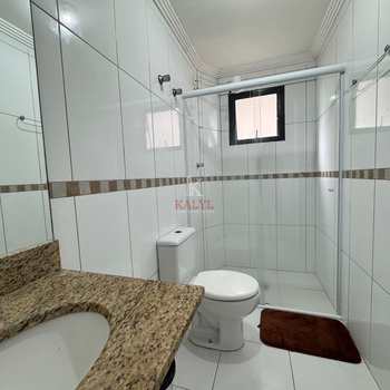 Apartamento em Praia Grande, bairro Tupi