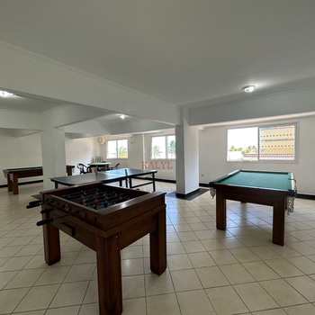 Apartamento em Praia Grande, bairro Guilhermina