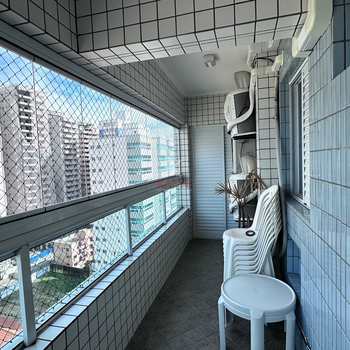 Apartamento em Praia Grande, bairro Guilhermina