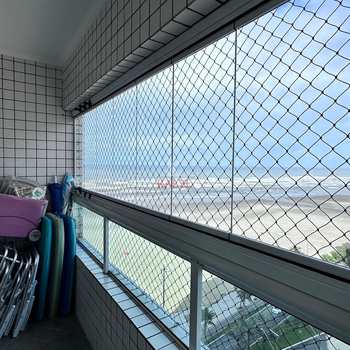 Apartamento em Praia Grande, bairro Guilhermina