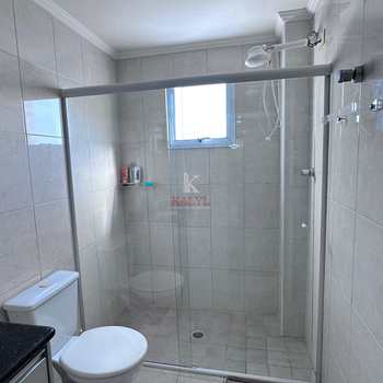 Apartamento em Praia Grande, bairro Guilhermina
