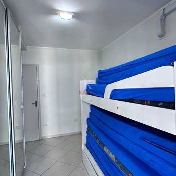 Apartamento em Praia Grande, bairro Guilhermina
