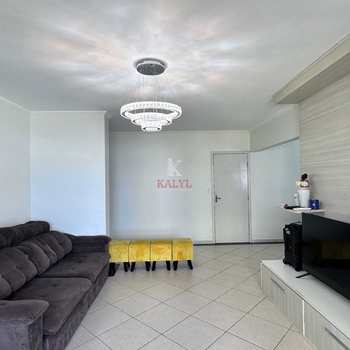 Apartamento em Praia Grande, bairro Guilhermina