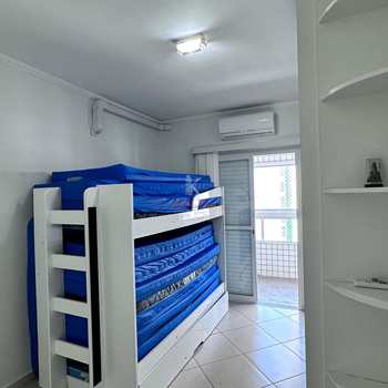 Apartamento em Praia Grande, bairro Guilhermina