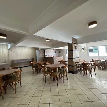 Apartamento em Praia Grande, bairro Guilhermina