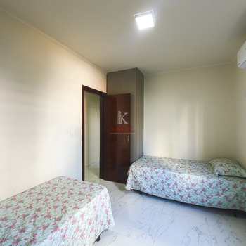 Apartamento em Praia Grande, bairro Canto do Forte