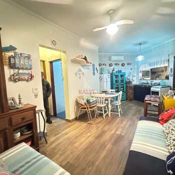 Casa de Condomínio em Praia Grande, bairro Canto do Forte