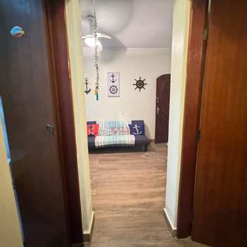 Casa de Condomínio em Praia Grande, bairro Canto do Forte