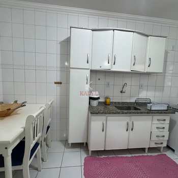 Apartamento em Praia Grande, bairro Canto do Forte