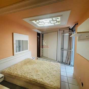 Apartamento em Praia Grande, bairro Tupi