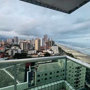 Apartamento em Praia Grande, bairro Tupi