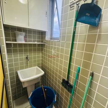Apartamento em Praia Grande, bairro Tupi