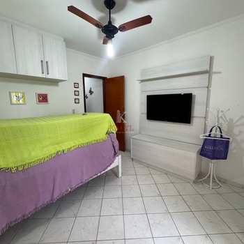 Apartamento em Praia Grande, bairro Guilhermina