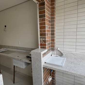 Apartamento em Praia Grande, bairro Canto do Forte
