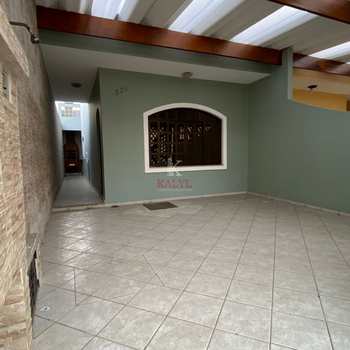 Sobrado em Praia Grande, bairro Guilhermina