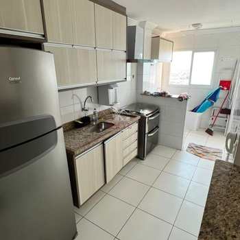 Apartamento em Praia Grande, bairro Aviação