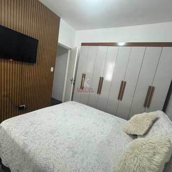 Casa em Praia Grande, bairro Canto do Forte
