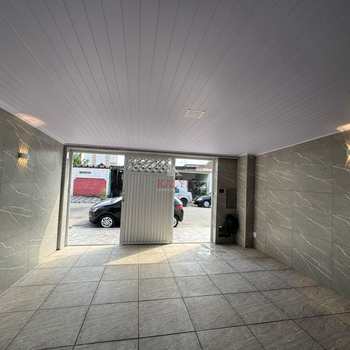 Casa em Praia Grande, bairro Canto do Forte