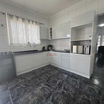 Casa em Praia Grande, bairro Canto do Forte