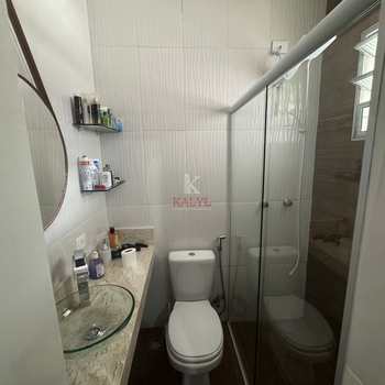 Casa em Praia Grande, bairro Canto do Forte