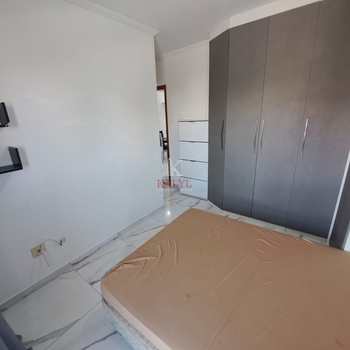 Apartamento em Praia Grande, bairro Boqueirão