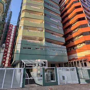 Apartamento em Praia Grande, bairro Canto do Forte