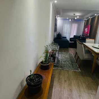 Apartamento em Praia Grande, bairro Canto do Forte