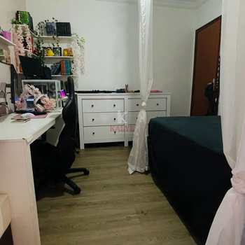 Apartamento em Praia Grande, bairro Canto do Forte
