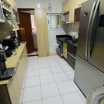 Apartamento em Praia Grande, bairro Canto do Forte