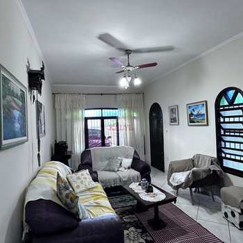 Casa em Praia Grande, bairro Aviação