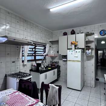 Casa em Praia Grande, bairro Aviação