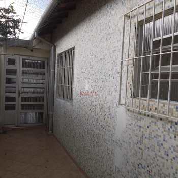 Casa em Praia Grande, bairro Boqueirão