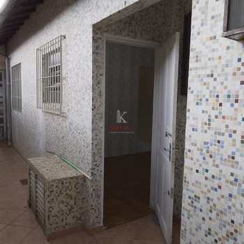 Casa em Praia Grande, bairro Boqueirão