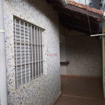 Casa em Praia Grande, bairro Boqueirão