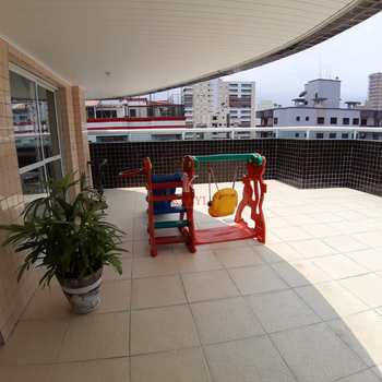 Apartamento em Praia Grande, bairro Guilhermina