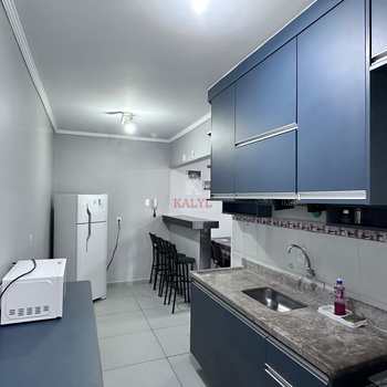 Apartamento em Praia Grande, bairro Guilhermina