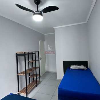Apartamento em Praia Grande, bairro Guilhermina