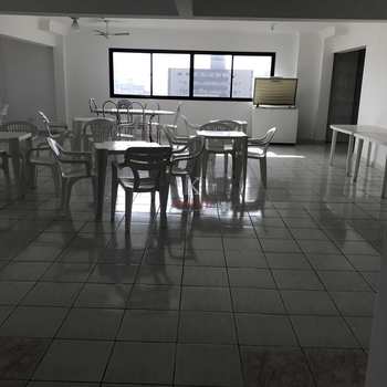 Apartamento em Praia Grande, bairro Guilhermina