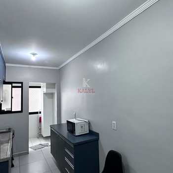 Apartamento em Praia Grande, bairro Guilhermina