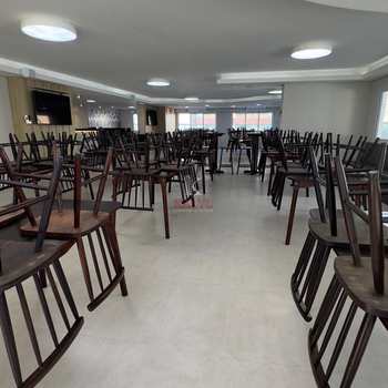 Apartamento em Praia Grande, bairro Caiçara