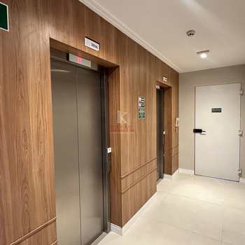 Apartamento em Praia Grande, bairro Guilhermina